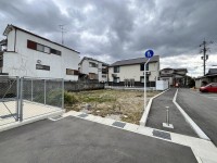 全11区画の分譲地！
建築条件無し土地！お好きなハウスメーカー・工務店で建築可能！
前道約6ｍの為、駐車が苦手な方も安心です！