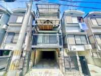 2024年6月リフォーム完了!開発分譲地内!
南向きバルコニーの為、陽当たり・通風良好!
閑静な住宅街なのでお子様のいるご家庭にもオススメ!