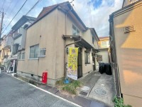 JR「向日町」駅と阪急「東向日」駅の2WAYアクセス!
イオンモール京都桂川まで徒歩9分!周辺施設も充実♪
小・中学校まで10分圏内でお子様の通学も安心♪