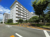 全室６帖以上の広々としたお部屋です♪
２０２５年２月リフォーム完成！
東南角部屋につき日当たり・通風良好！７階建ての５階部分で眺望も良好です♪