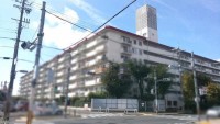 ２０２０年８月フルリノベーション済み！収納豊富な２ＬＤＫ！
室内窓とウォークスルークローゼット採用した風通しの良いお部屋♪
阪急『西向日駅』徒歩１２分と便利な立地！