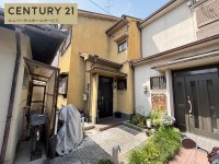 JR『向日町駅』と阪急『東向日駅』の駅近2WAYアクセス!
全居室6帖以上の4DK!閑静な住宅地!
周辺施設も徒歩圏内に充実で生活便利な立地!