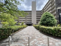 ２０２５年５月室内リフォーム完成！
ＪＲと阪急の２ＷＡＹアクセスで通勤・通学に便利！
１階部分につき階下を気にせず生活していただけます！