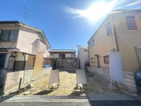 閑静な住宅地の整形地！間口広々７．１２ｍ！
建築条件無し土地につき、お好きな工務店やハウスメーカーで建築可能１
徒歩圏内に商業施設充実！