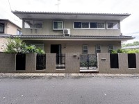 向日市、伏見区、南区の不動産なら<br>センチュリー21ユニバーサルホームサービス向日町店へ！ ＬＤＫ約２０帖！全居室６帖以上のゆったりとした間取り！
家事導線の良い４ＳＬＤＫのお家♪
前面道路広々６ｍ、間口広々２６．８ｍ！