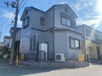 南向きバルコニー・角地の為、通風・陽当り良好！
全居室６帖以上の４ＬＤＫ！買い物施設が充実しており、生活のしやすい住環境☆
小学校まで徒歩圏内！お子様の通学も安心！