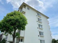 最上階で陽当たり・通風良好♪南北両面バルコニーでお洗濯もラクラク！
小学校・中学校が徒歩３分と通学も安心♪
収益物件としてもご検討していただけます！