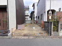 南西向きで陽当たりの良い全居室６帖以上の３ＬＤＫ！
森の宮公園が目の前！閑静な住宅地で子育て世帯にもオススメ♪
久我の杜小学校まで徒歩６分でお子様の通学も安心！
