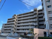 最上階南向きの４ＬＤＫのお部屋で陽当たり・通風・眺望良好！
阪急『西向日駅』まで徒歩１１分と通勤・通学便利！
スーパーやコンビニが徒歩圏内で買い物便利な立地♪