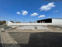 向日市、伏見区、南区の不動産なら<br>センチュリー21ユニバーサルホームサービス向日町店へ！ ２０２６年６月完成予定の新築戸建！
使い勝手のいいカウンターキッチン！ついていて嬉しい設備が充実！
全２区画の分譲地！収納スペースが充実！