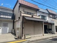 向日市、伏見区、南区の不動産なら<br>センチュリー21ユニバーサルホームサービス向日町店へ！ 阪急「東向日」駅まで徒歩１０分！南向きの為、陽当り良好！
小学校まで徒歩圏内！お子様の通学も安心です！
周辺施設も充実しており生活に便利な立地！