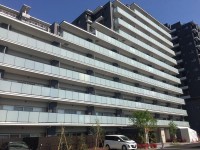向日市、伏見区、南区の不動産なら<br>センチュリー21ユニバーサルホームサービス向日町店へ！ 阪急とＪＲの駅近２ＷＡＹアクセス！
１４階部分のお部屋で陽当たり・通風・眺望良好♪
ペット飼育可（規約有）！室内大変キレイにお使いです◎