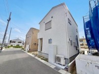 向日市、伏見区、南区の不動産なら<br>センチュリー21ユニバーサルホームサービス向日町店へ！ ２０２６年４月完成の新築戸建！
オール電化住宅！全１２区画の分譲地！駐車２台可能！
阪急『西向日駅』まで徒歩９分と便利な立地♪