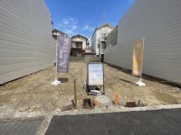 建築条件無し土地につき、お好きなハウスメーカー・工務店で建築可能!
阪急とJRの2WAYアクセス!南向きで陽当たり良好!
閑静な住宅地の整形地♪
