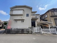 2026年6月リフォーム済!
LDK広々約18.5帖!北東角地!
閑静な住宅地で前面道路約6メートルの為駐車もラクラク♪