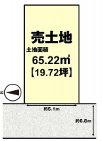 向日市、伏見区、南区の不動産なら<br>センチュリー21ユニバーサルホームサービス向日町店へ！ 建築条件無し土地！ お好きなハウスメーカー・工務店にて建築可能☆
前道広々約６．８メートルと駐車もラクラク♪
前道が広く陽当たり・通風良好！